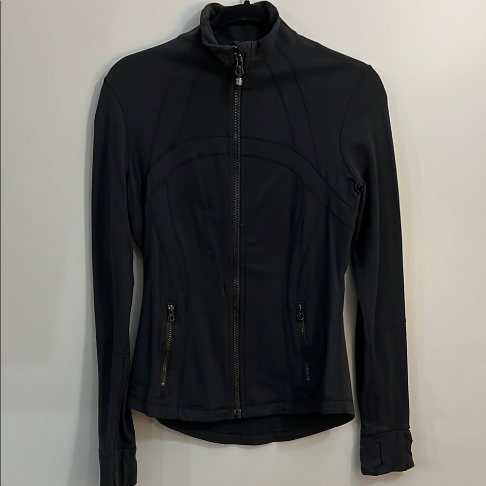 Lululemon Define Black Jacket with High Collar and Slim Fit